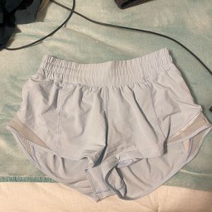 Lululemon hotty hot size 4 shorts